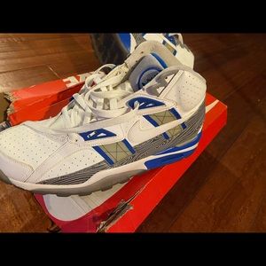 Nike Shoes | These Are Hard to Find! Bo Jackson Signature Show Air Trainer 1 Broken Bats | Color: Cream | Size: 12 | Darnellthomp417's Closet